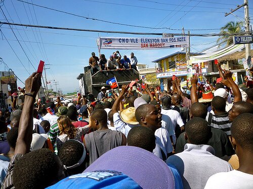 2010 Haitian presidential election street scene.